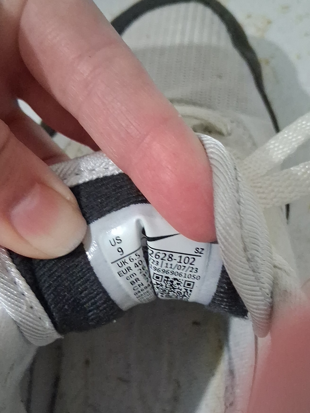 Nike Womens Sneakers - Picture 5 of 5